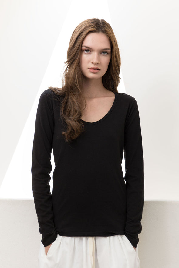 MERINO WOOL DEEP SCOOP TOP - BLACK - Tluxe | Australian Made Sustainable Clothing